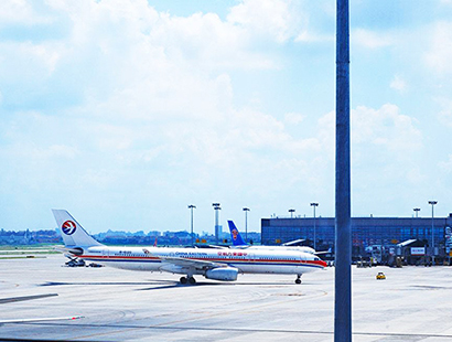 機場候機大廳通風降溫案例